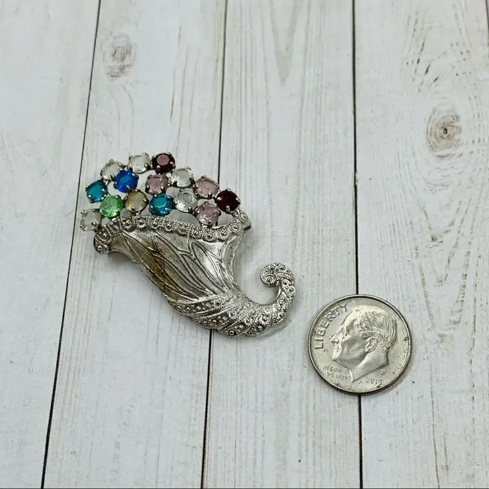 VTG B. David Cornucopia Brooch‎